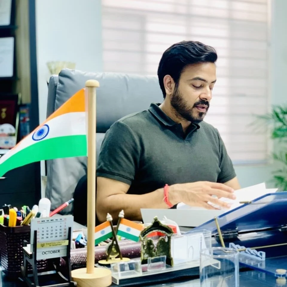 Dr Mohit Tantia